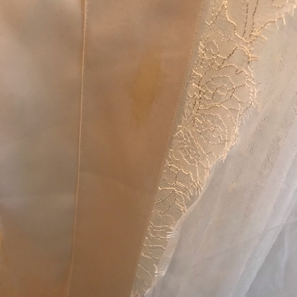 Melissa Sweet Wedding Dress,willing to make a deal - Picture 8 of 13